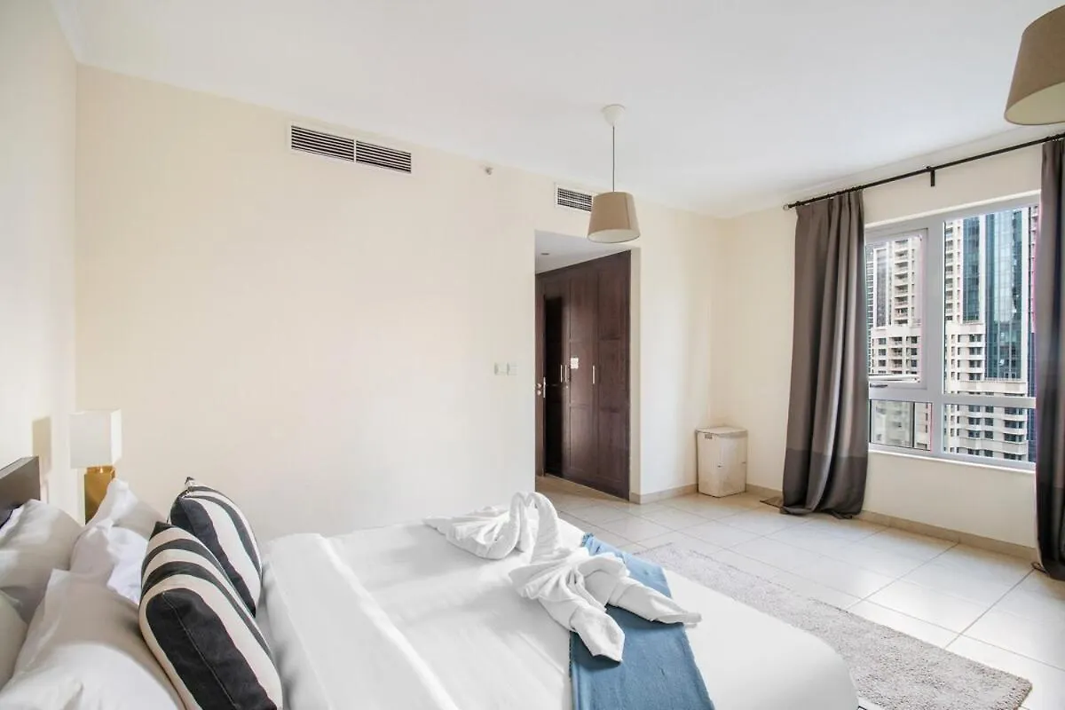 アパート First Class 2Br Burj Khalifa & Fountain View ドバイ